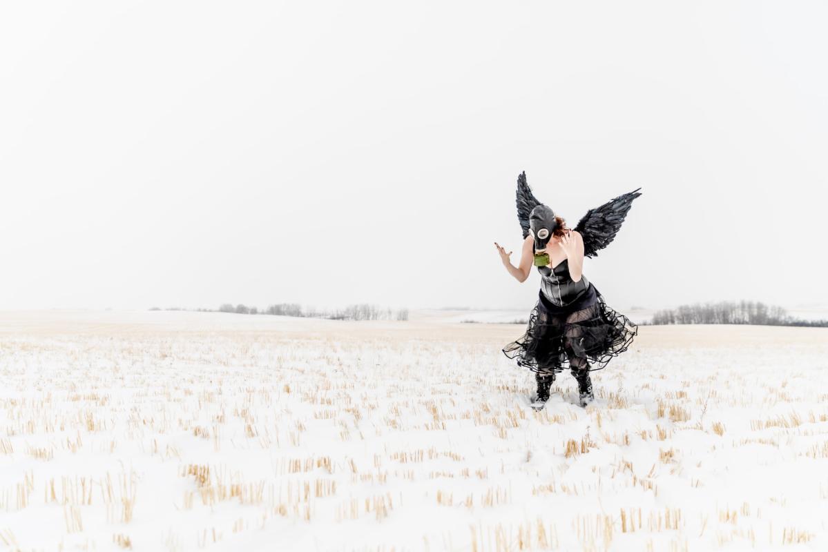 Dark Angel with a GP-5 Soviet Gas Mask height=