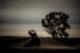 Femme sur le chemin