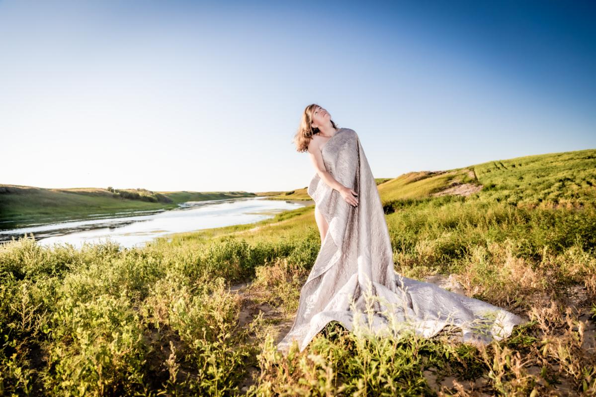 Statuesque in the plain height=