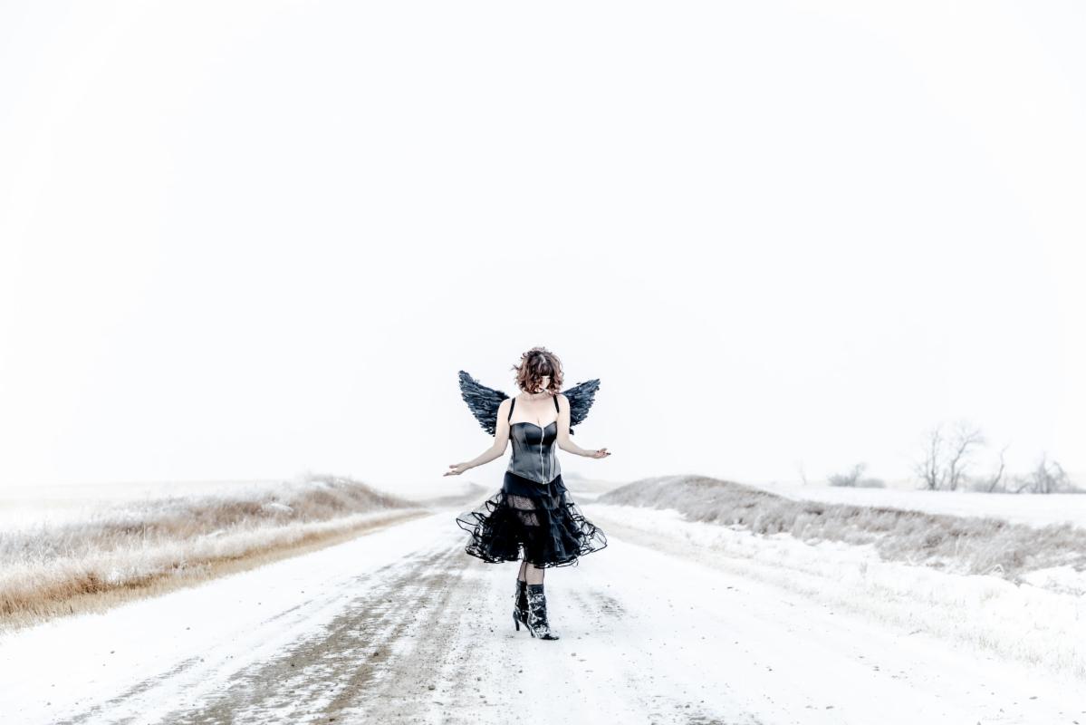 white space black angel height=